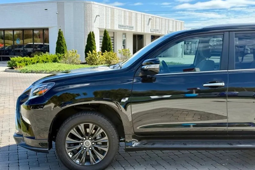 2023 Lexus GX 460 Premium photo 1