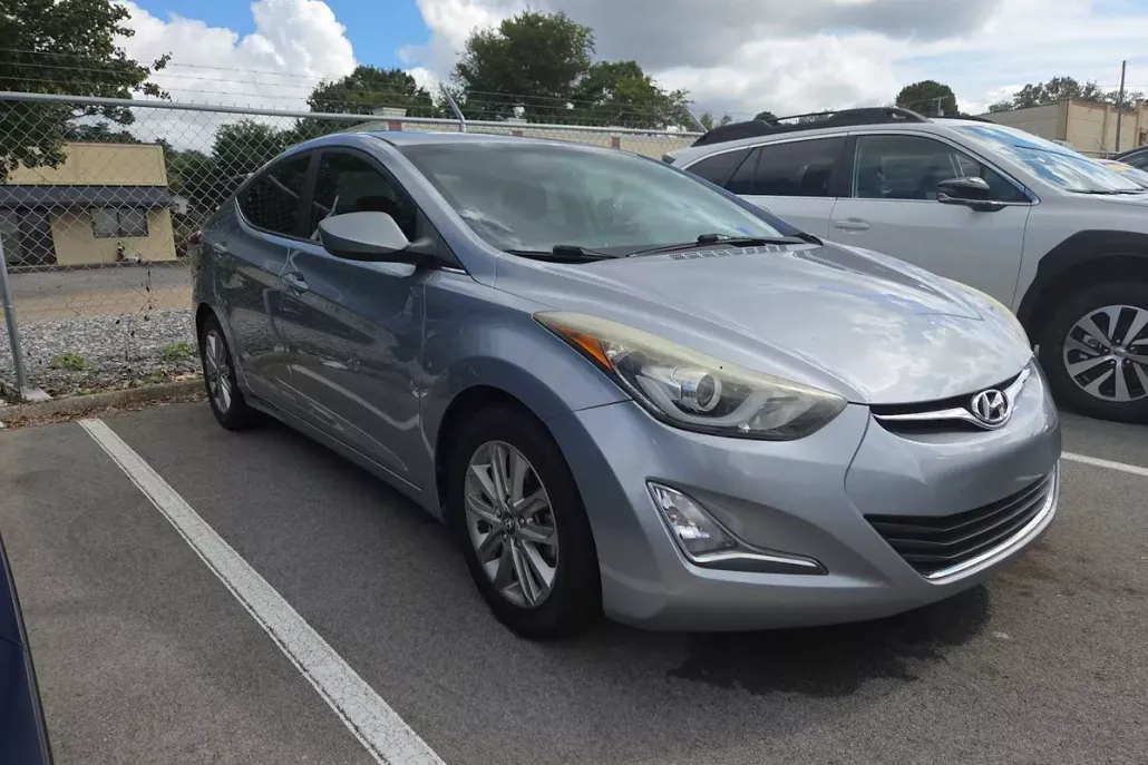 2015 Hyundai Elantra SE photo 1