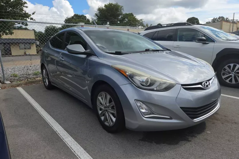 2015 Hyundai Elantra SE photo 1