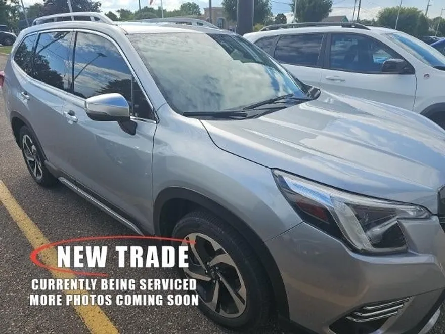 2022 Subaru Forester Touring photo 1