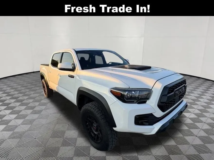 2019 Toyota Tacoma 4x4 SR photo 1