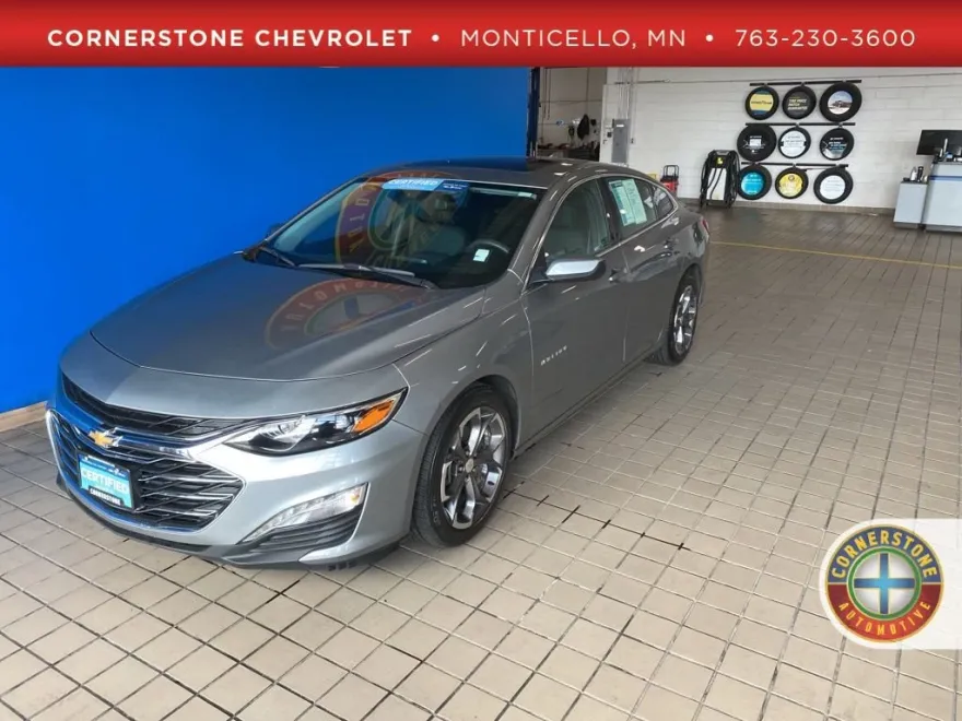 2024 Chevrolet Malibu 1LT photo 1
