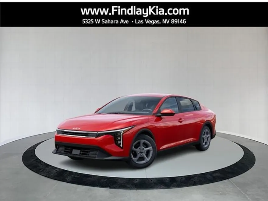 2025 Kia K4 LXS photo 1
