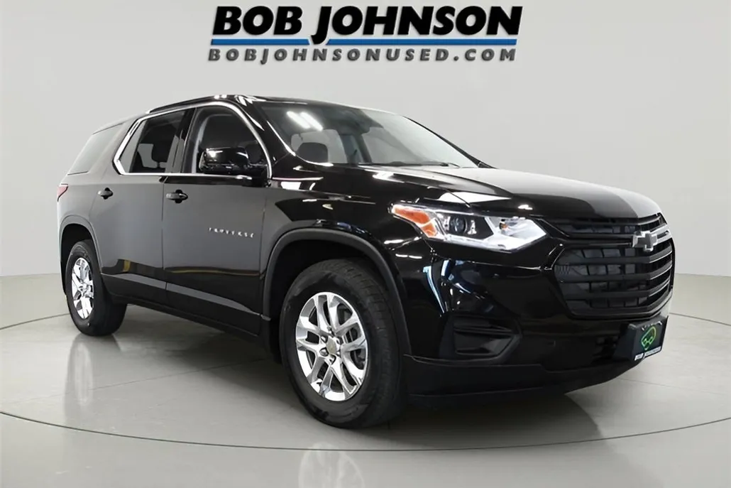 2020 Chevrolet Traverse LS photo 1