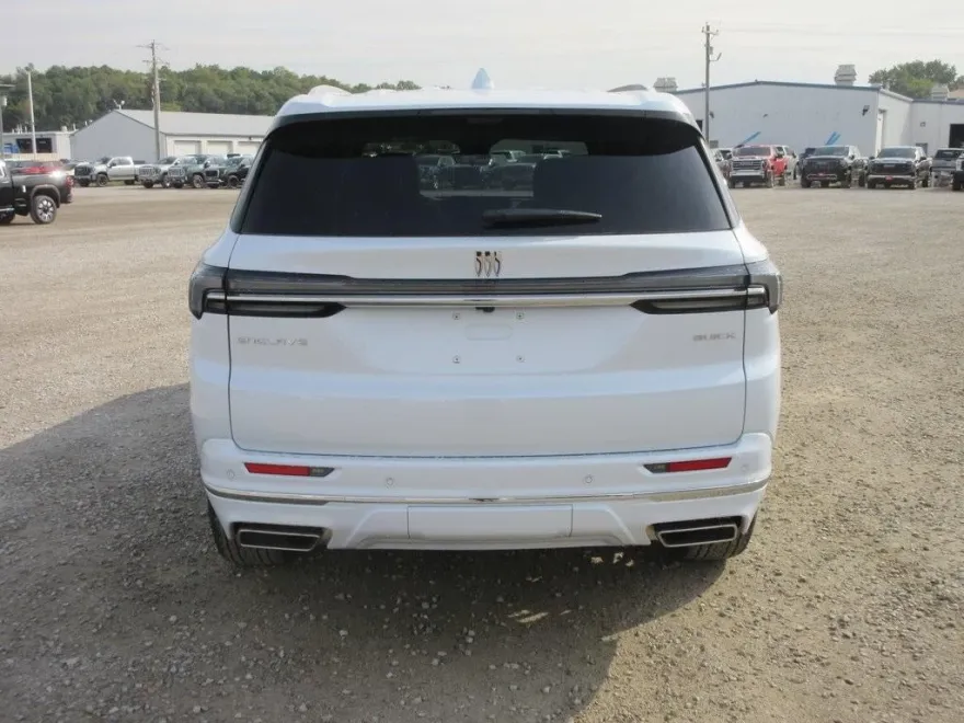 2026 Buick Enclave Avenir photo 1
