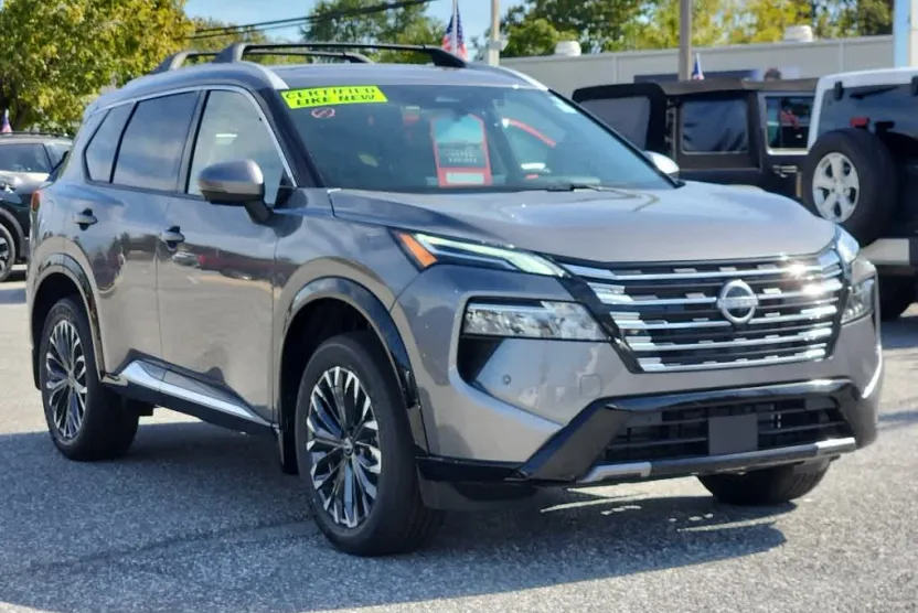 2026 Nissan Rogue Platinum photo 1