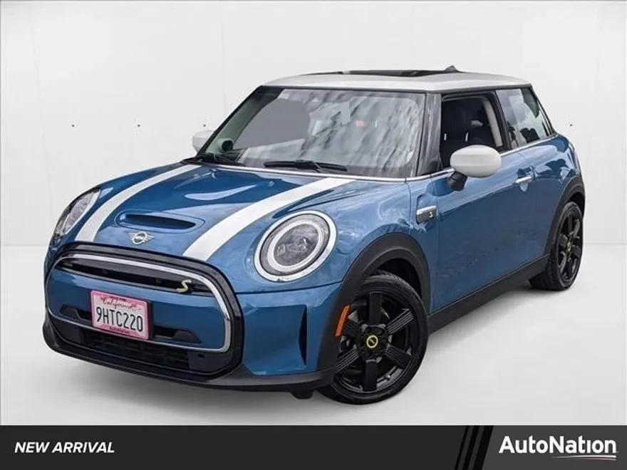 2024 Mini Cooper Hardtop SE 2 Door photo 1