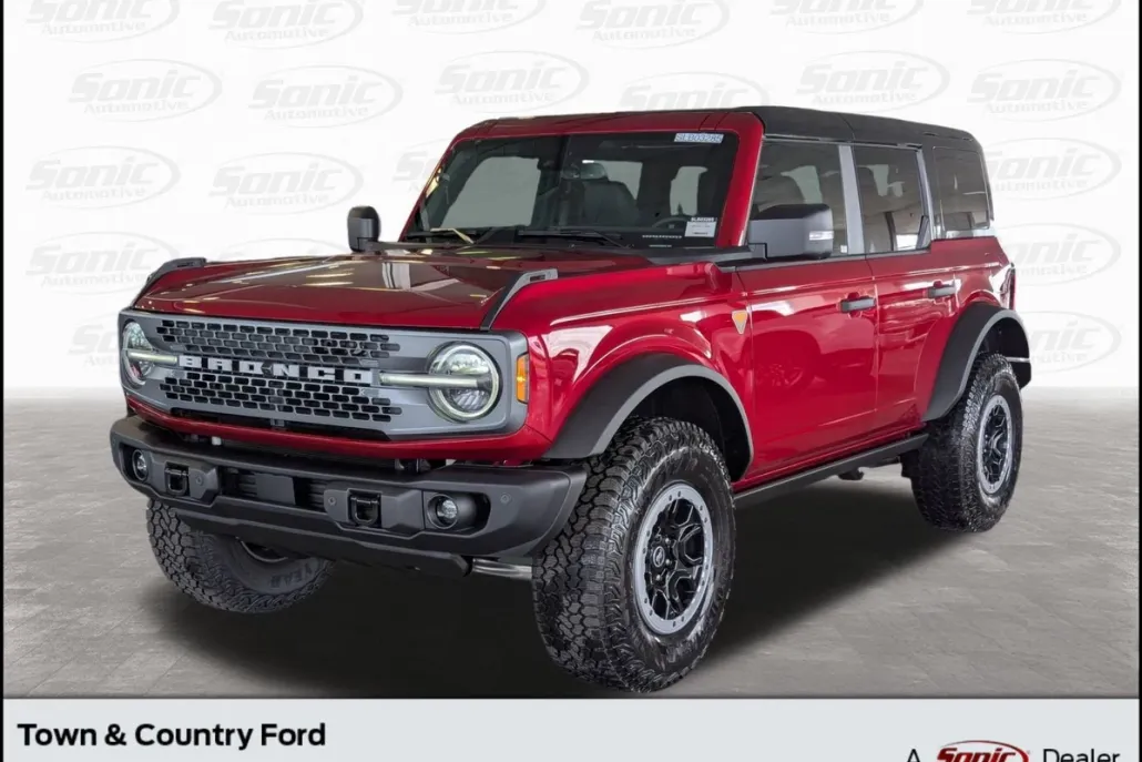 2025 Ford Bronco Badlands photo 1