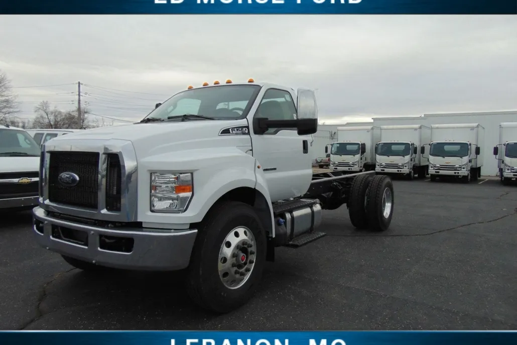 2026 Ford F-750 photo 1