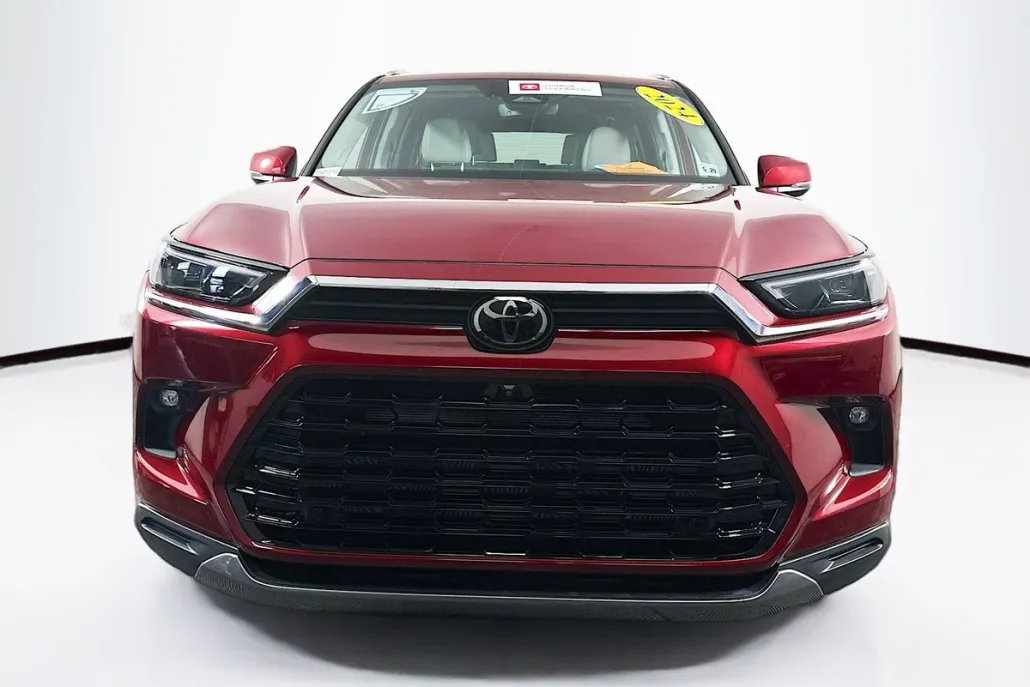 2024 Toyota Grand Highlander Limited photo 1