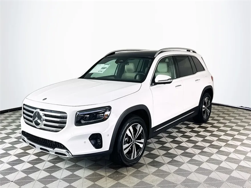 2026 Mercedes Benz GLB 250 photo 1