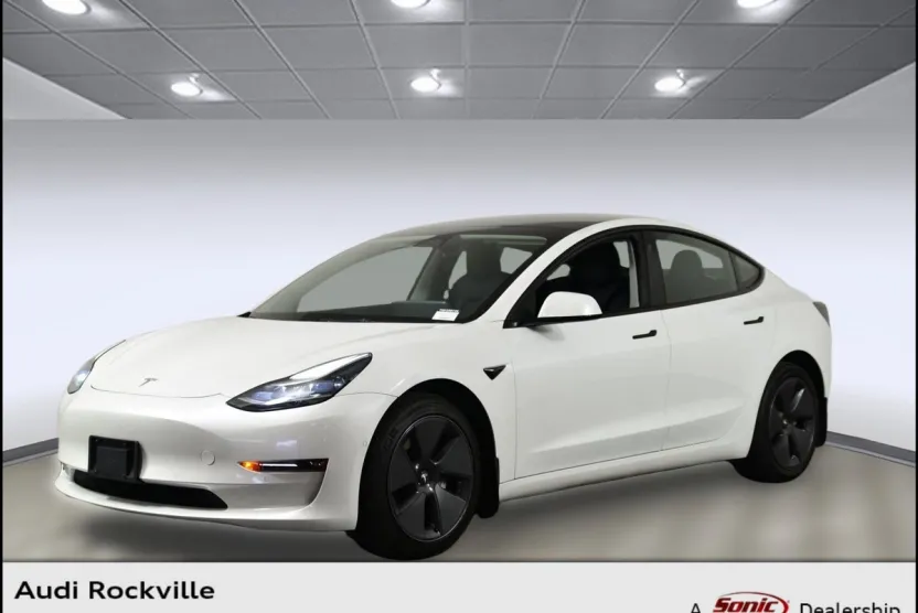 2022 Tesla Model 3 Long Range photo 1