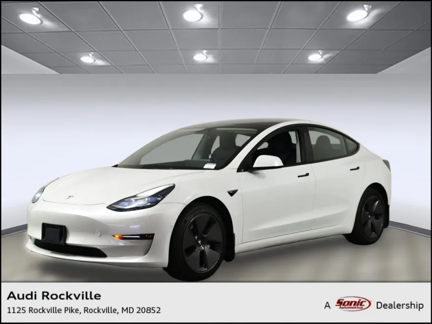 2022 Tesla Model 3 Long Range photo 1