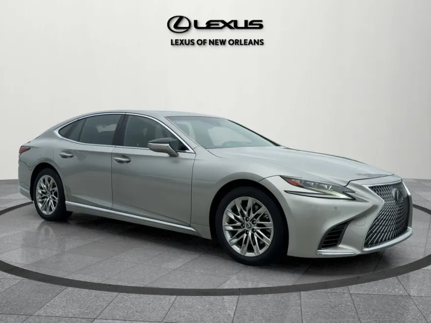 2018 Lexus LS 500 photo 1