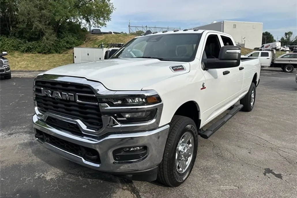 2025 Ram 2500 Tradesman photo 1