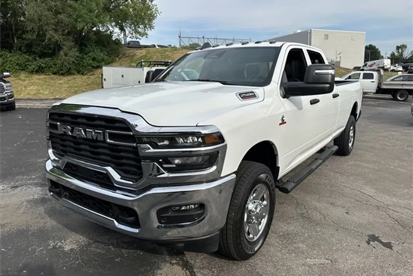 2025 Ram 2500 Tradesman photo 1