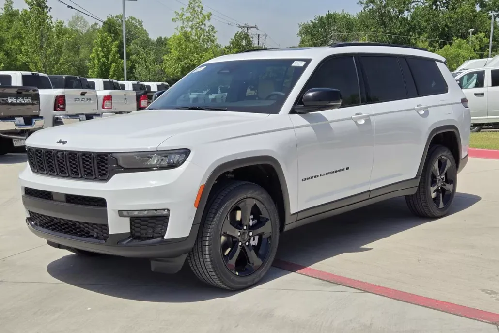 2025 Jeep Grand Cherokee Limited photo 1
