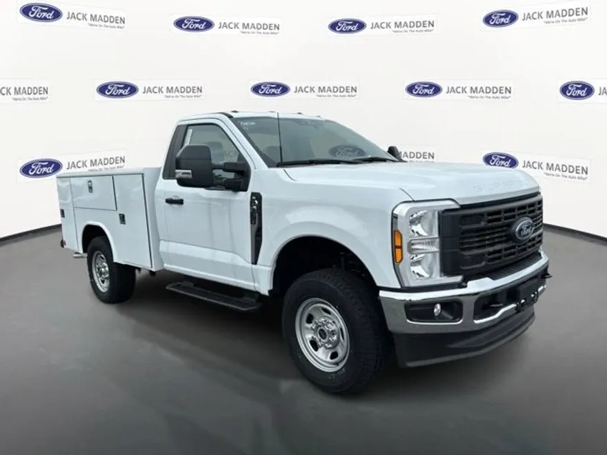 2024 Ford F-350 XL photo 1
