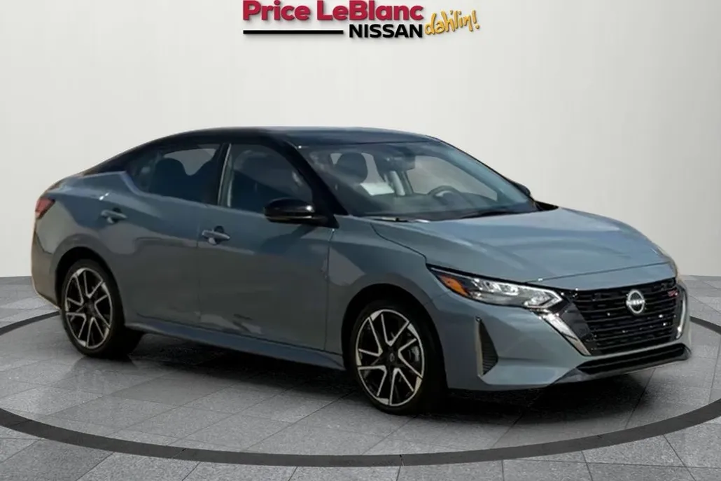 2025 Nissan Sentra SR photo 1