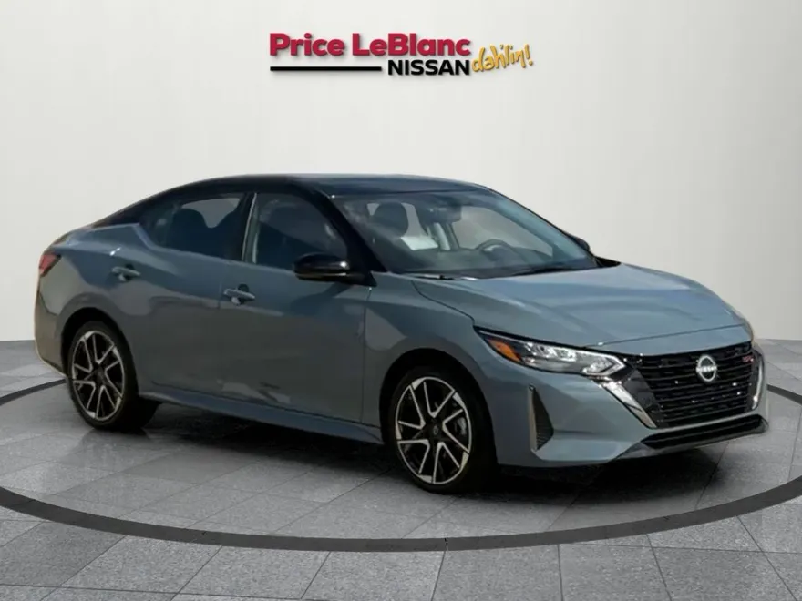 2025 Nissan Sentra SR photo 1