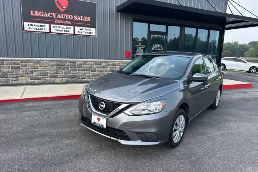 2016 Nissan Sentra S photo 1