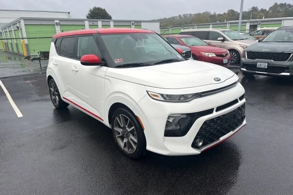 2020 Kia Soul GT-Line photo 1