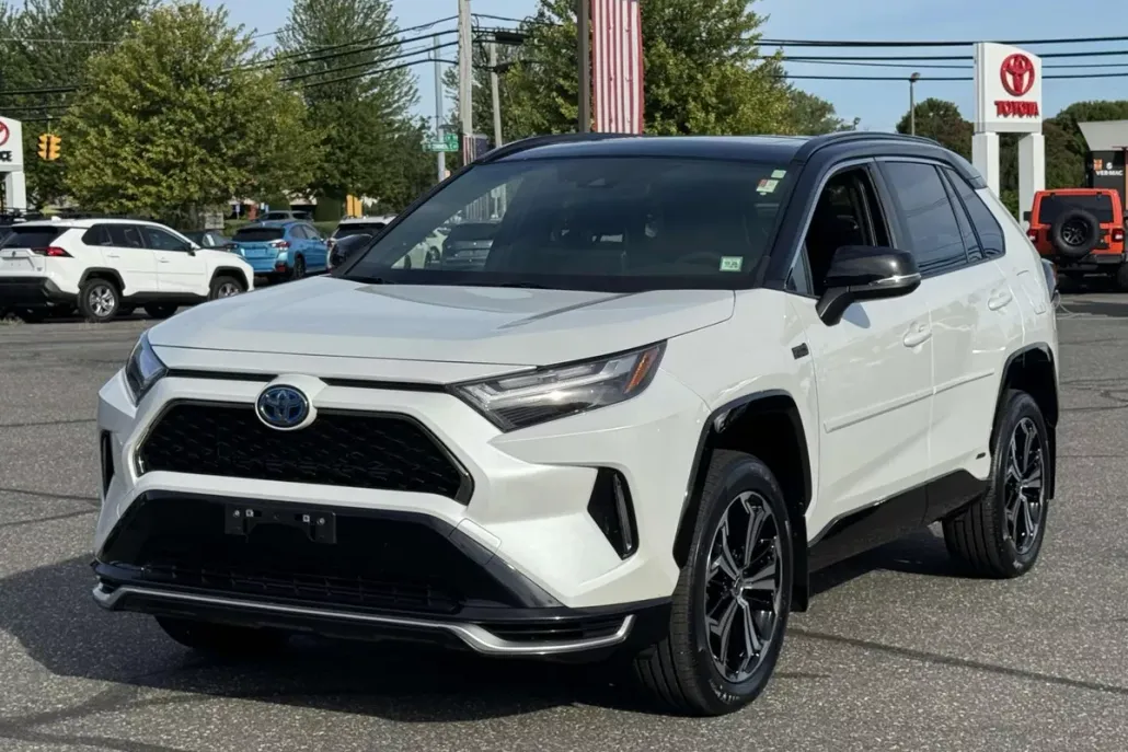 2023 Toyota RAV4 Prime XSE photo 1