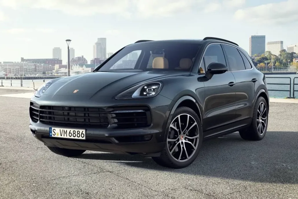 2023 Porsche Cayenne Platinum Edition photo 1