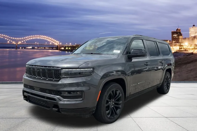 2024 Jeep Grand Wagoneer L II photo 1