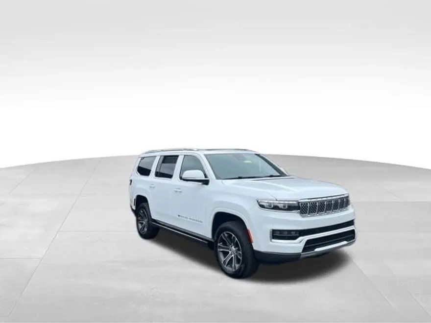 2022 Jeep Grand Wagoneer I photo 1