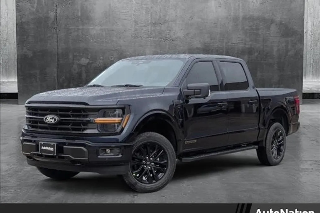 2025 Ford F-150 XLT photo 1