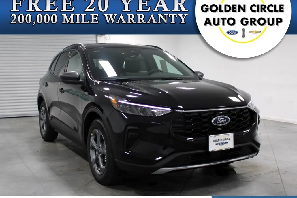 2025 Ford Escape ST-Line photo 1