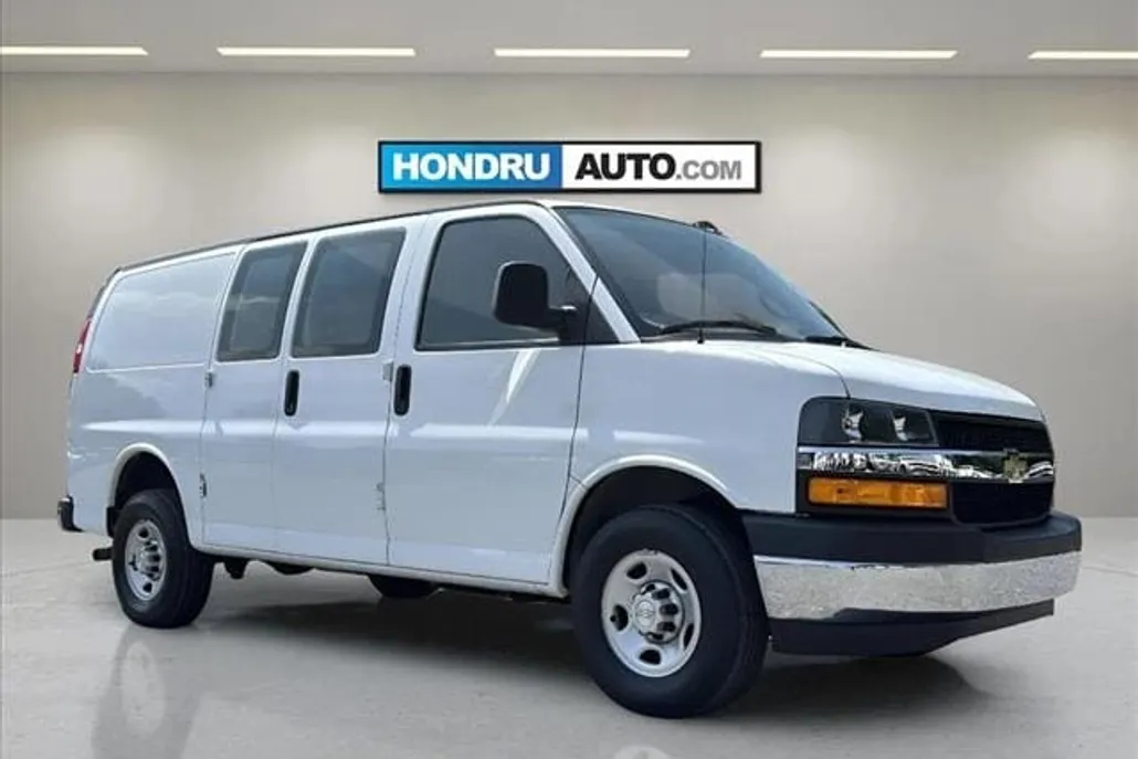 2023 Chevrolet Express 2500 Van Cargo photo 1
