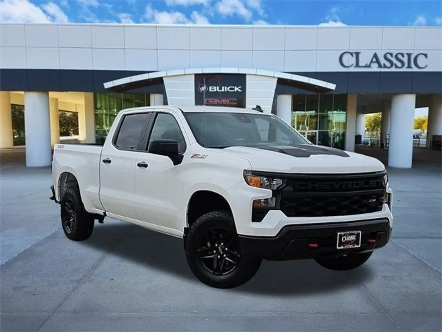 2022 Chevrolet Silverado 1500 Custom Trail Boss photo 1