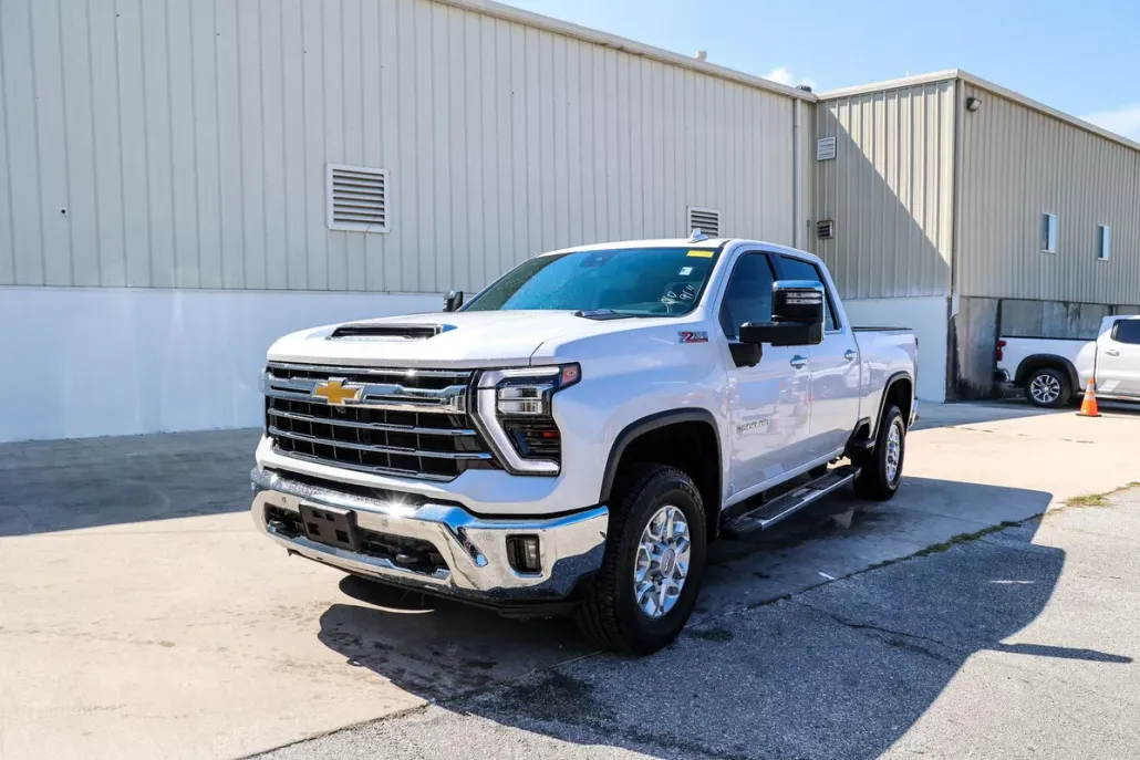 2024 Chevrolet Silverado LTZ photo 1