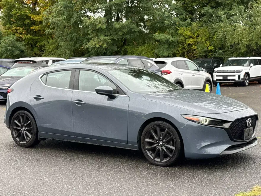 2019 Mazda Mazda3 Hatchback Premium photo 1