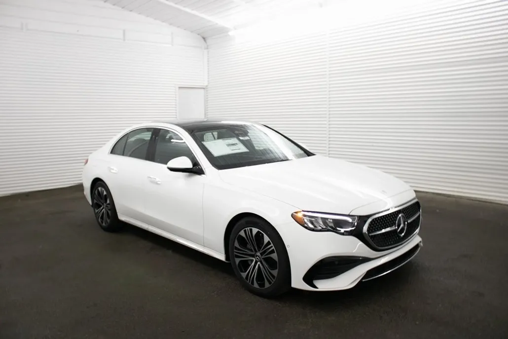2024 Mercedes Benz E 350 4MATIC Sedan photo 1