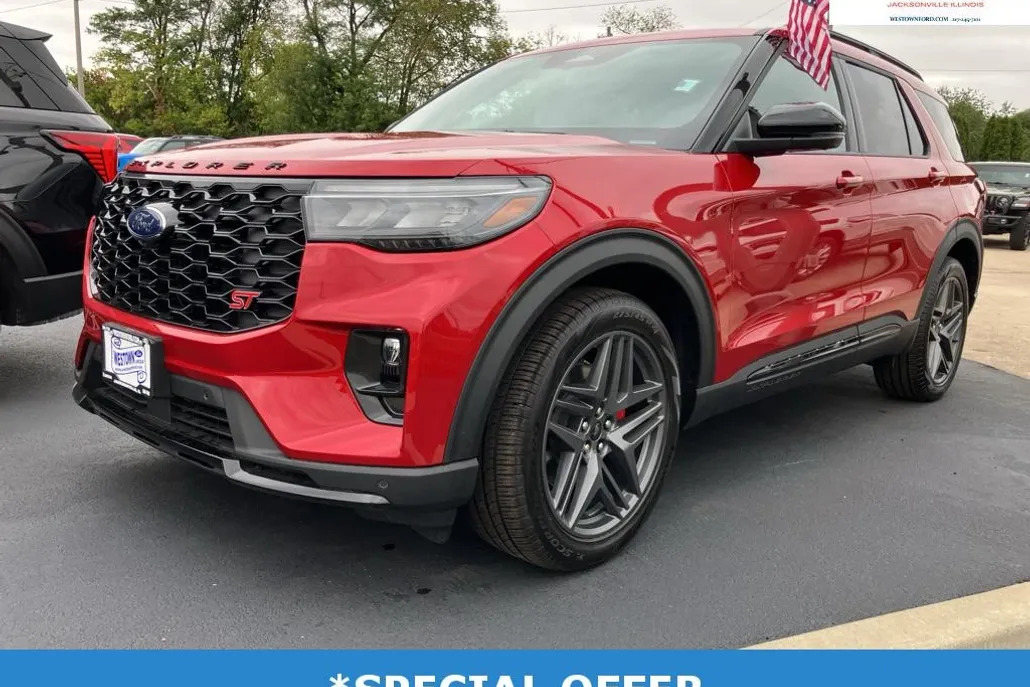 2025 Ford Explorer ST photo 1