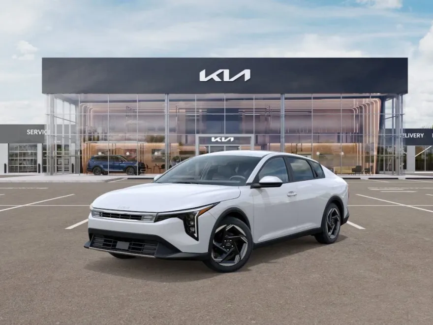 2025 Kia K4 EX photo 1