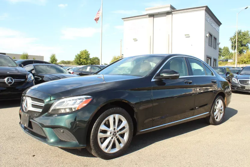 2019 Mercedes Benz C 300 4MATIC photo 1