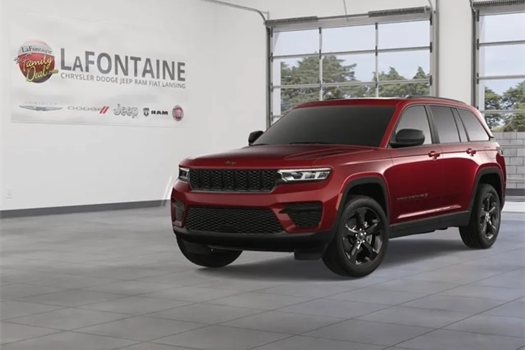 2025 Jeep Grand Cherokee Altitude photo 1