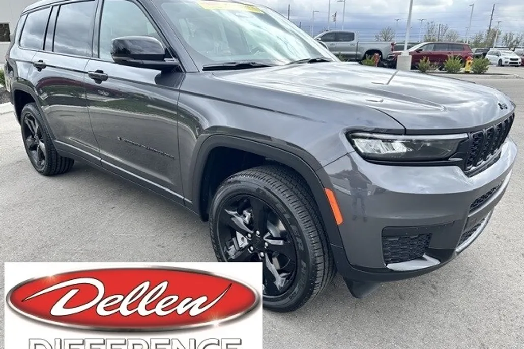 2025 Jeep Grand Cherokee Altitude photo 1
