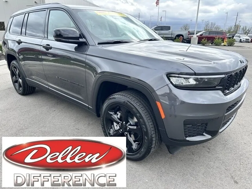 2025 Jeep Grand Cherokee Altitude photo 1