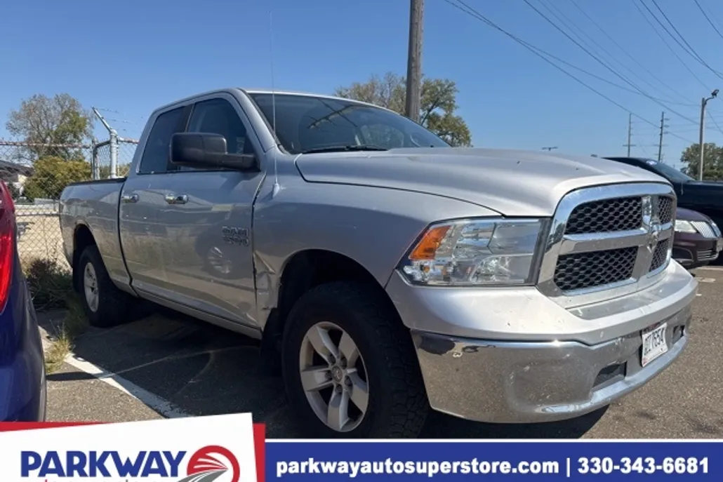2013 Ram 1500 SLT photo 1