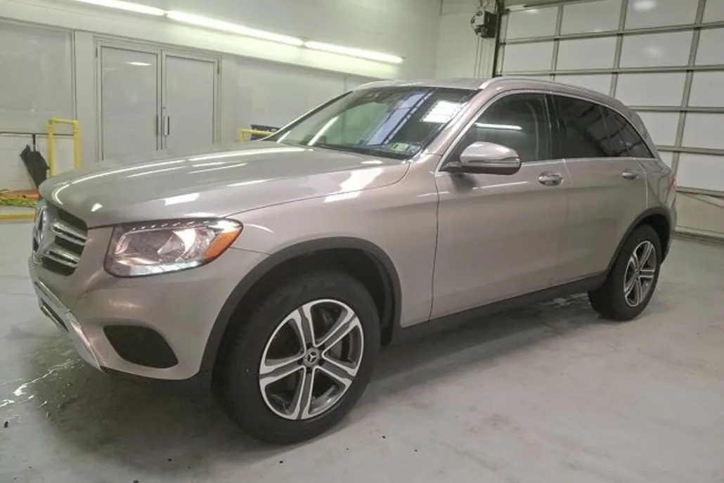 2019 Mercedes Benz GLC 300 4MATIC photo 1