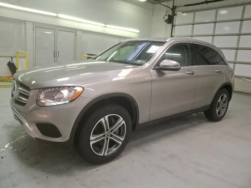2019 Mercedes Benz GLC 300 4MATIC photo 1