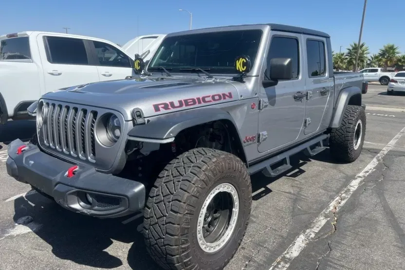 2020 Jeep Gladiator Rubicon photo 1
