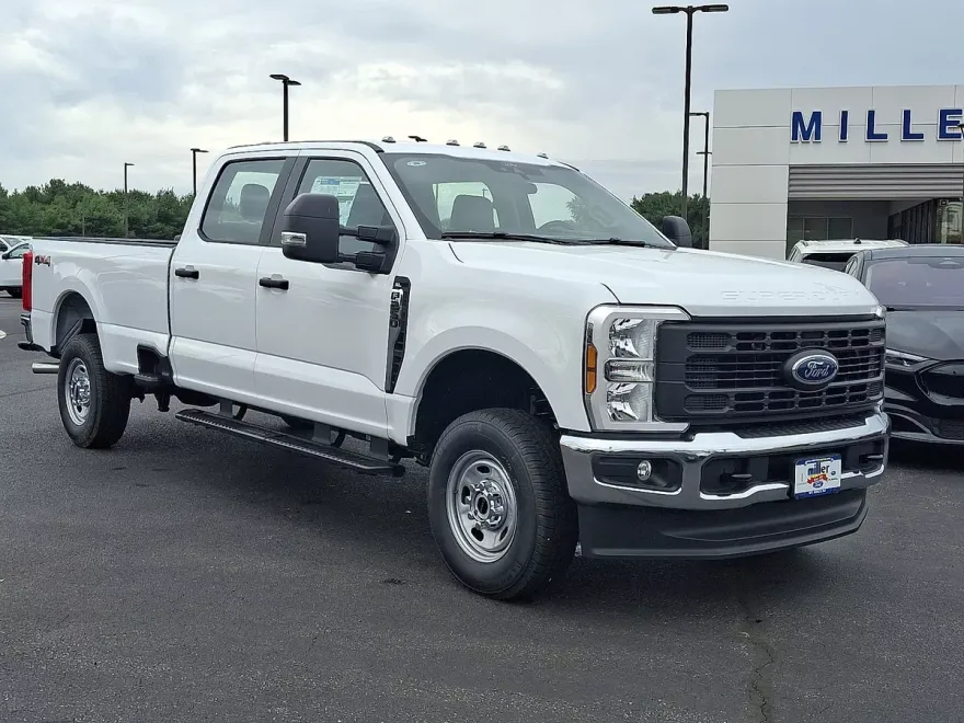 2025 Ford F-250 XL photo 1