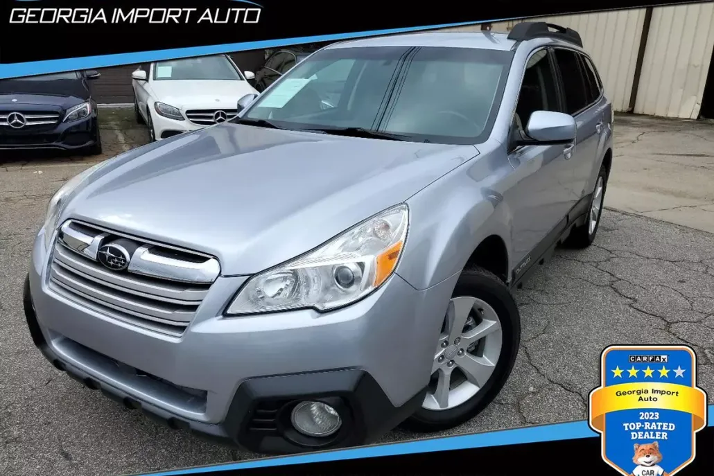 2013 Subaru Outback 2.5i Premium photo 1