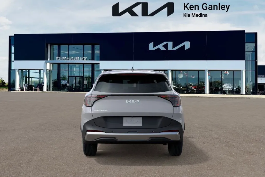 2026 Kia Sportage EX photo 1